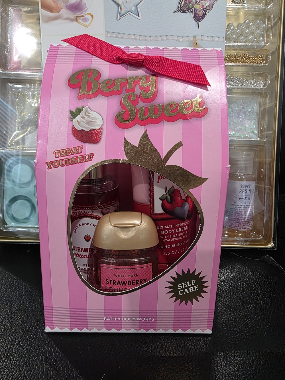 Bath & Body Works Strawberry Pound Cake Gift Set - Unopened